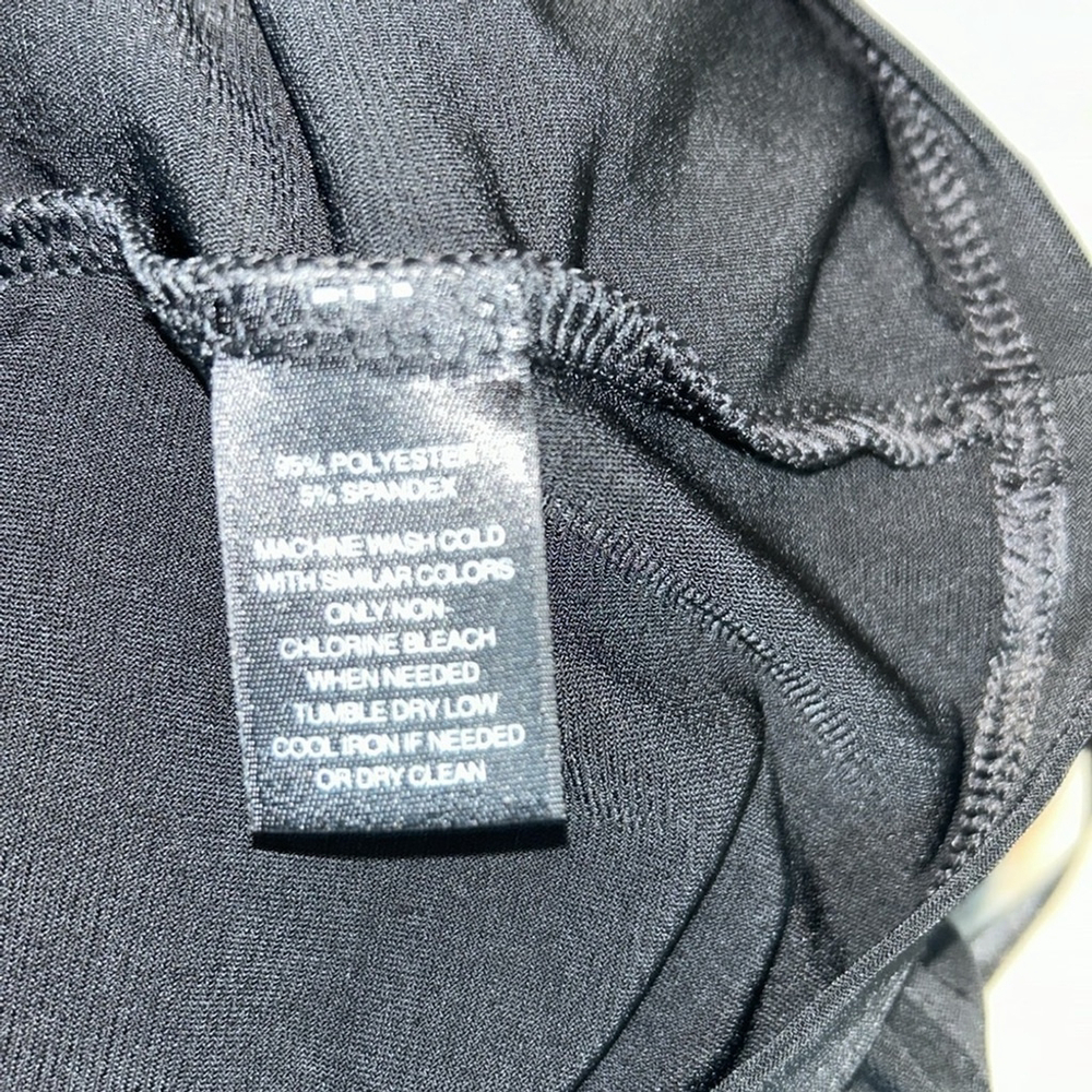 White House Black Market: Black, Tie Halter Top, Size Small - Picture 7 of 7
